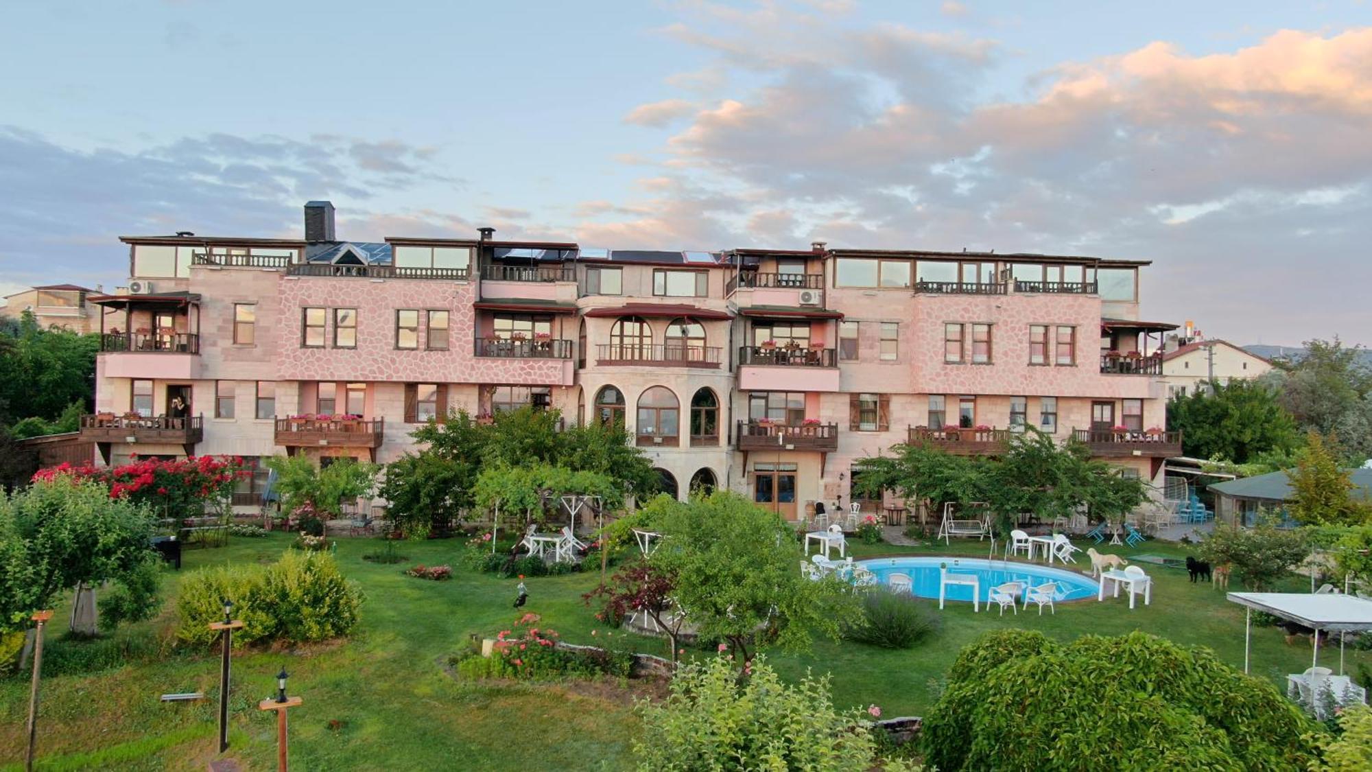 Karlik Evi Hotel - Special Category Uchisar Exterior photo